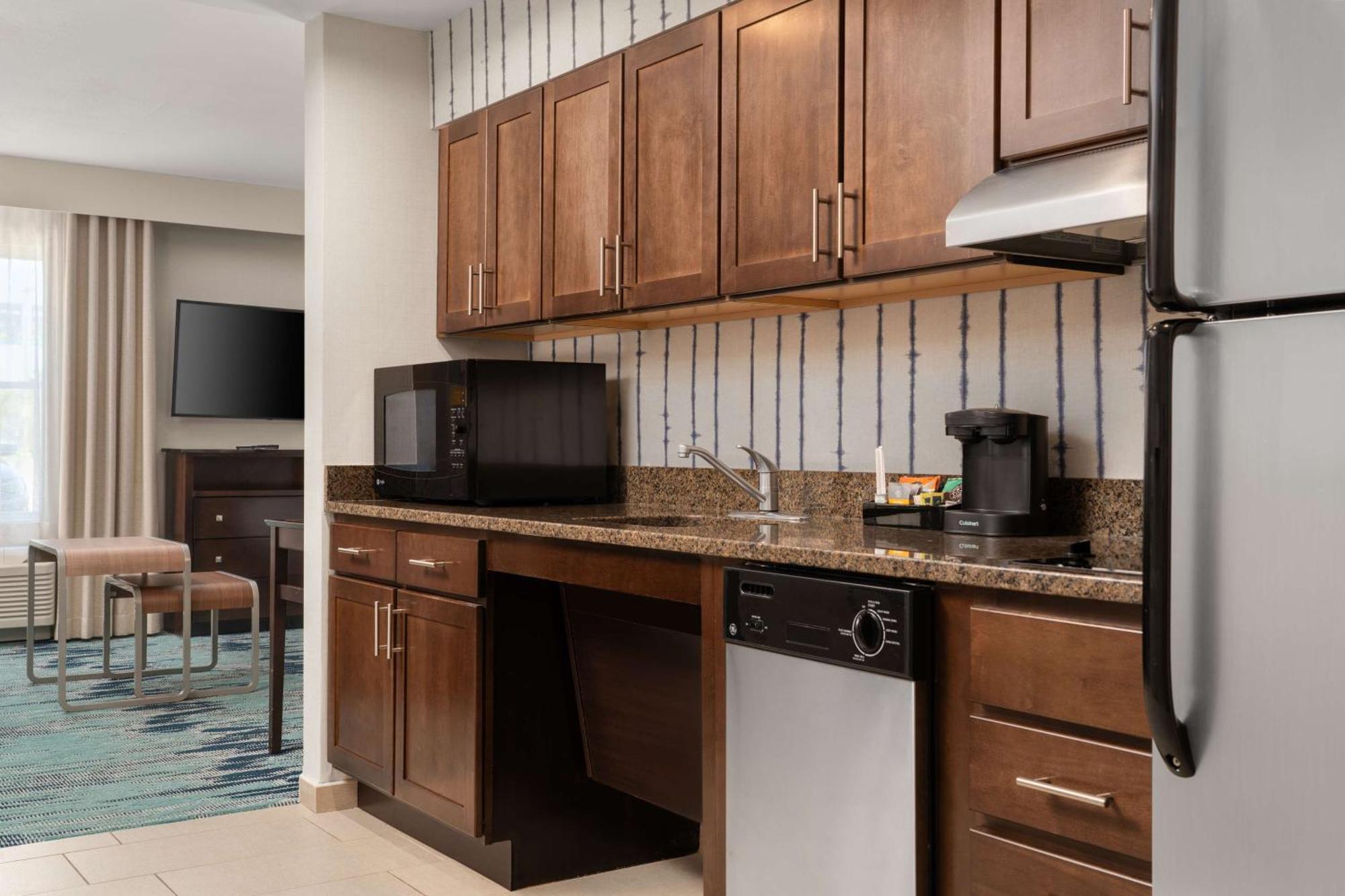 Homewood Suites By Hilton Newport-Middletown Bagian luar foto