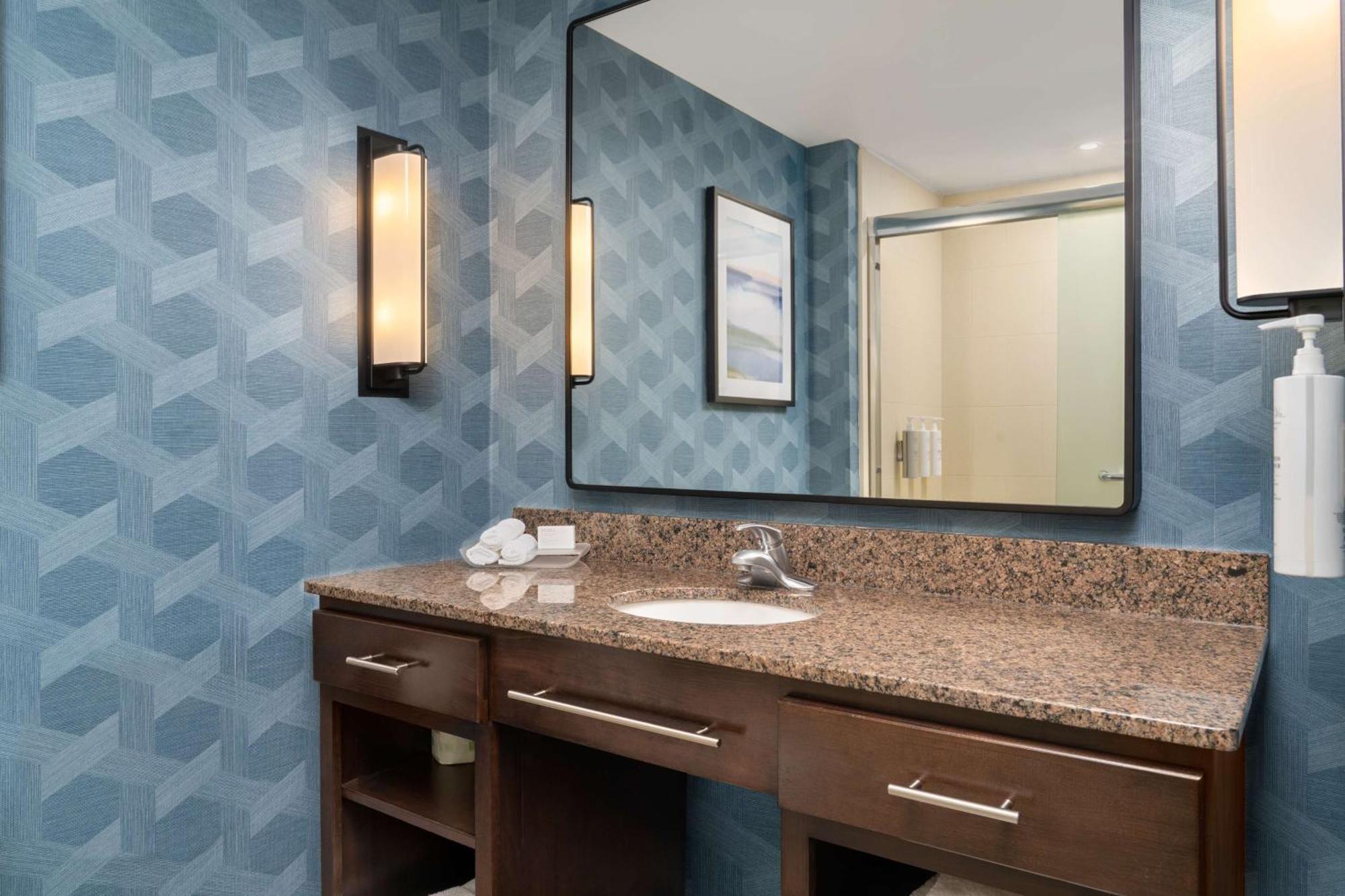 Homewood Suites By Hilton Newport-Middletown Bagian luar foto