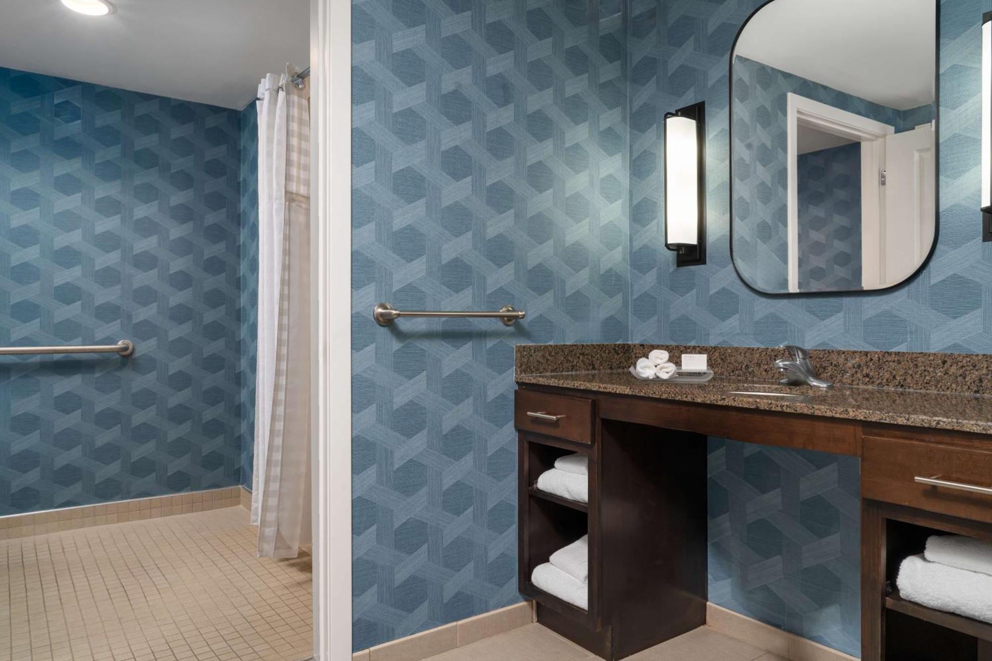 Homewood Suites By Hilton Newport-Middletown Bagian luar foto